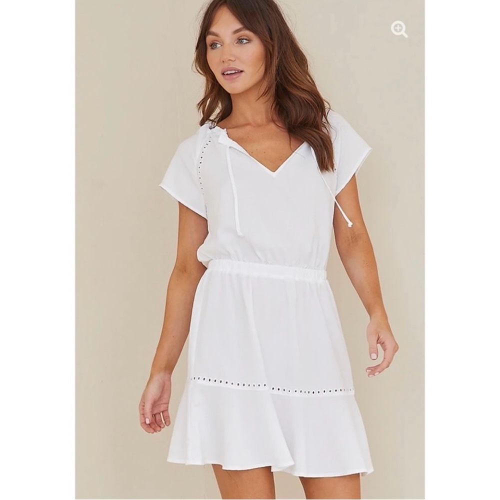 Bella Dahl NWT SZ M Eyelet Flutter Sleeve Mini Dress